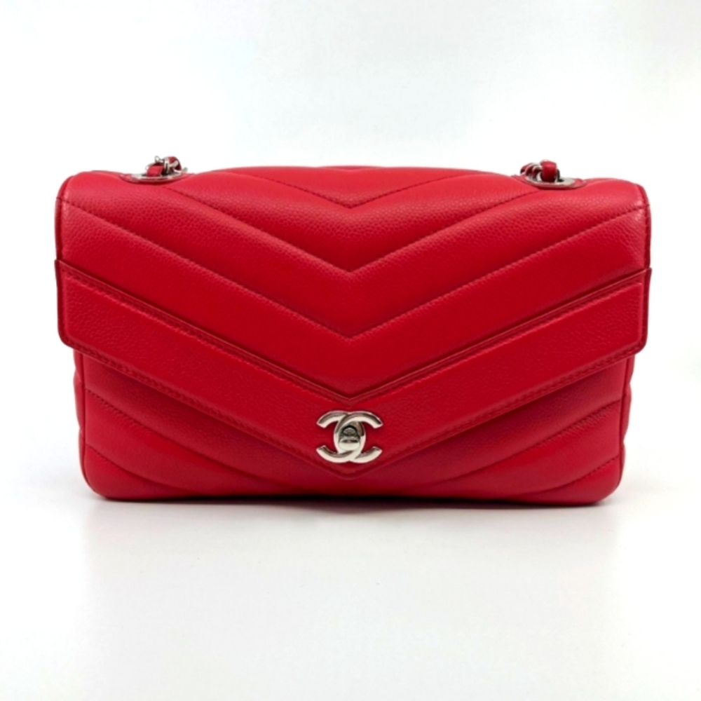 CHANEL Red Caviar Leather Chevron Quilted Medium Rectangular Flap Bag